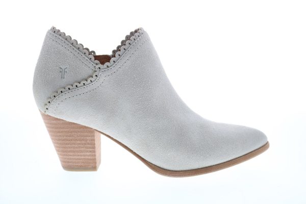 Frye Reed Scallop Shootie 71567 Womens White Suede Ankle & Booties Boots Online